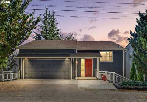 7450 SW 17TH DR, Portland, OR 97219