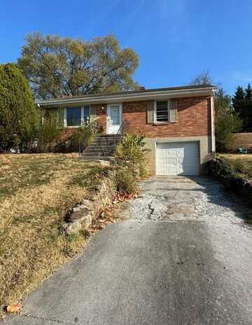 4783 Showalter RD NW, Roanoke, VA 24017