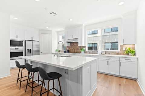 2545 Broom Ln, Carlsbad, CA 92008