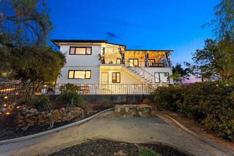 9586 Alto Dr, La Mesa, CA 91941