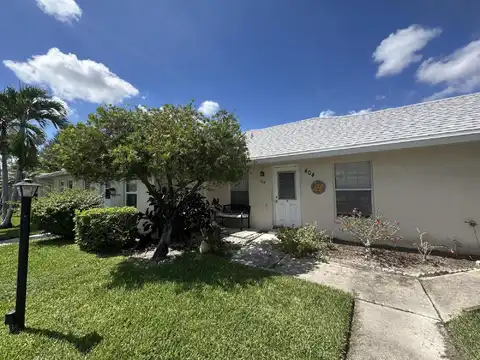 404 Bennington Lane, Lake Worth, FL 33467