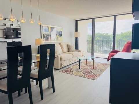 1830 Embassy Drive, West Palm Beach, FL 33401