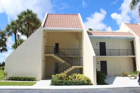 1705 Presidential Way N, West Palm Beach, FL 33401