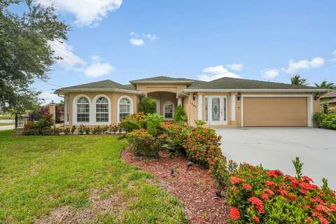 1402 SW Doe Court, Port Saint Lucie, FL 34953