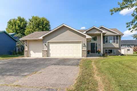 350 E Woodridge Drive, Le Center, MN 56057