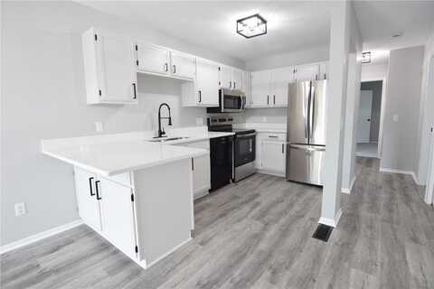 831 Evergreen Circle, Burnsville, MN 55337