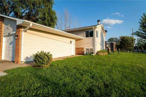 5821 84 1/2 Avenue N, Brooklyn Park, MN 55443