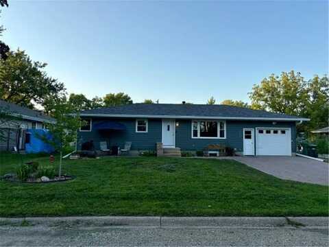 1709 14th Street E, Glencoe, MN 55336