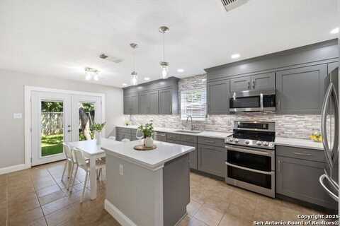 59 Viking Oak, San Antonio, TX 78247