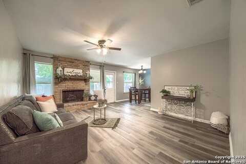 9442 Valley Dale, San Antonio, TX 78250