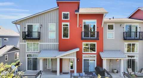 2205 W Bridge Ave, Spokane, WA 99201