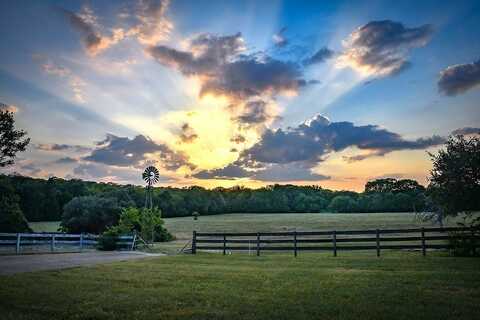 5715 Texas 159, La Grange, TX 78945
