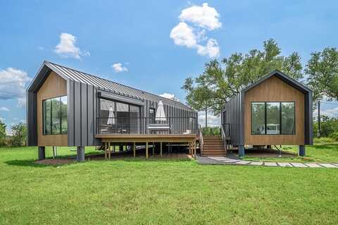 8390 Schuster Road, Ledbetter, TX 78946