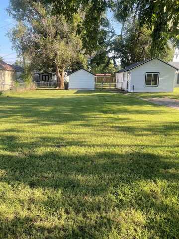 1121 E 7 th Ave, Hutchinson, KS 67501