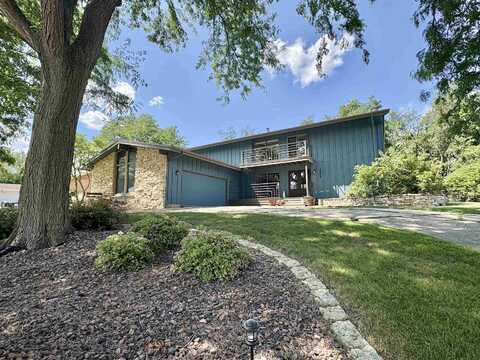 2804 Dartmouth Drive, Janesville, WI 53548