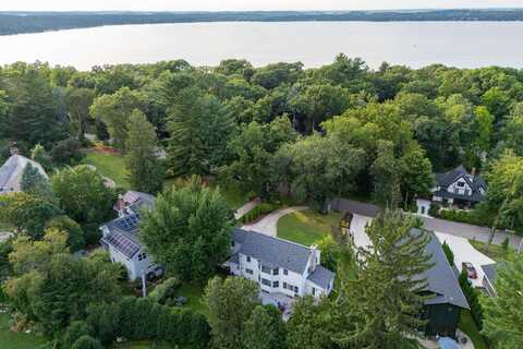 3425 Crestwood Drive, Madison, WI 53705