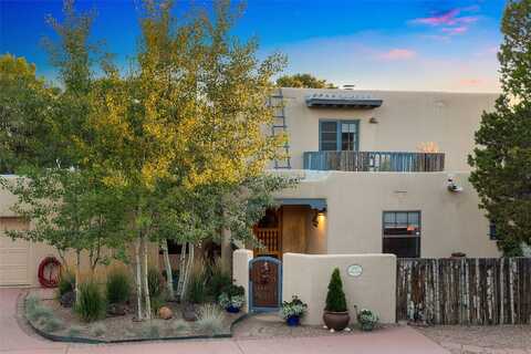 104 Calle Paula, Santa Fe, NM 87505
