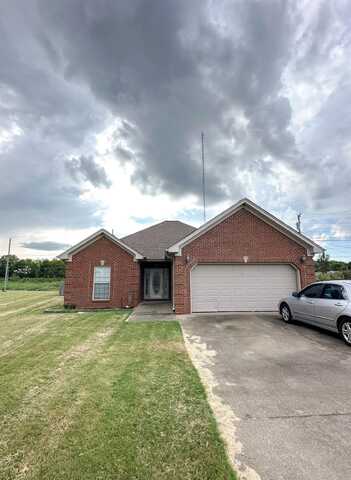 308 Meredith Dr, Muscle Shoals, AL 35661