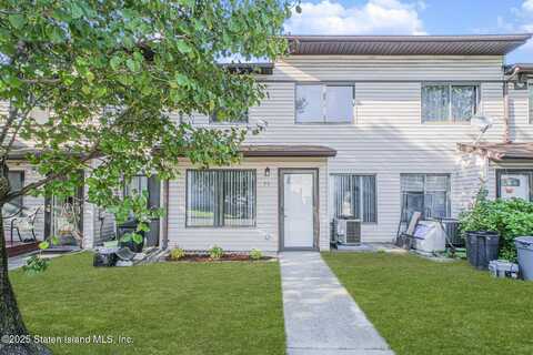 94 Wolkoff Lane, Staten Island, NY 10303