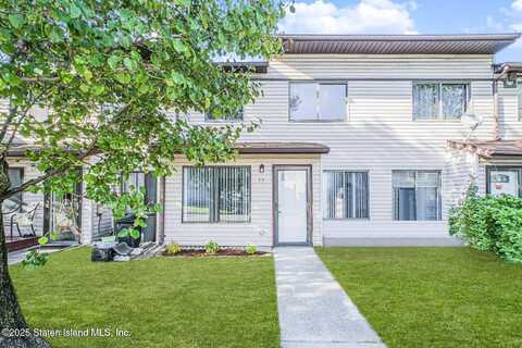 94 Wolkoff Lane, Staten Island, NY 10303
