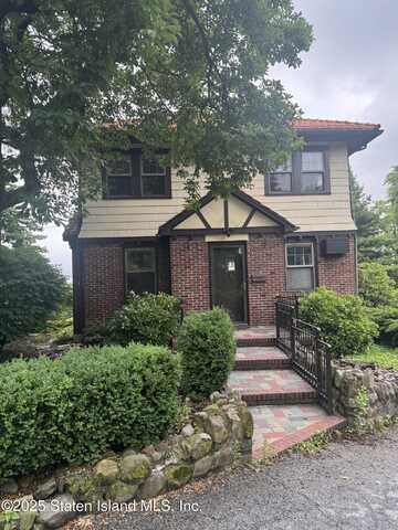23 Howard Avenue, Staten Island, NY 10301