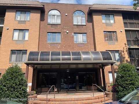 40 Wellington Court, Staten Island, NY 10314
