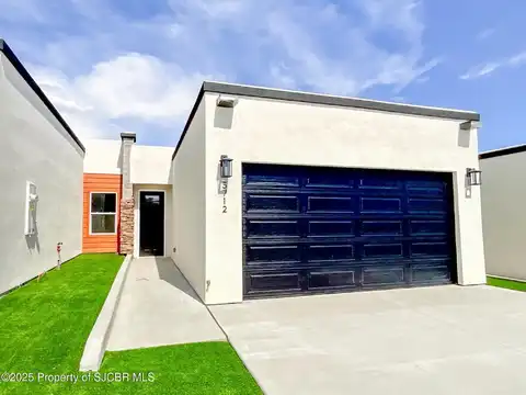 5712 CHANCE Lane, Farmington, NM 87402