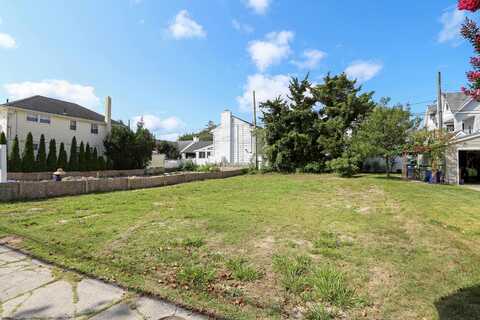 118 N Lancaster Ave, Margate City, NJ 08402