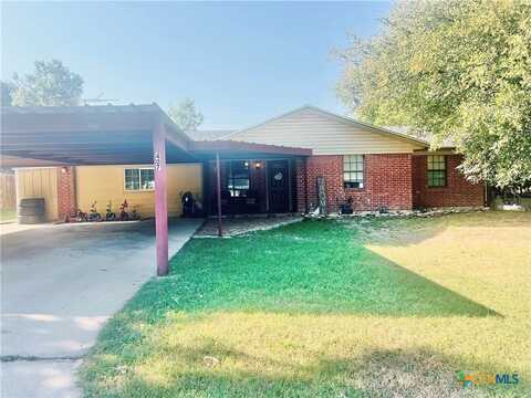 1407 W Avenue C, Lampasas, TX 76550