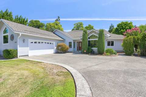 1207 Ironwood Drive, Grants Pass, OR 97526