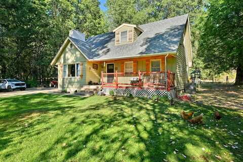 6324 E Evans Creek Road, Rogue River, OR 97537