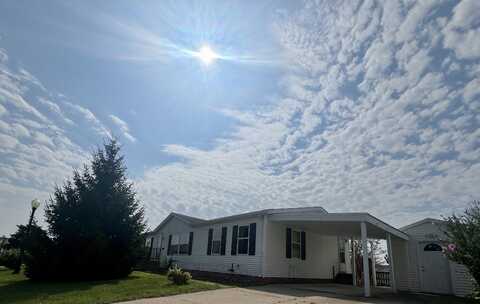 1820 Birch St, Newport, MI 48166