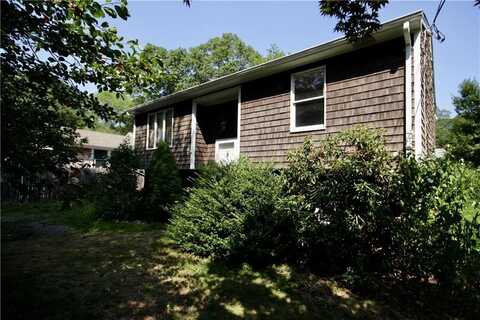 53 Wake Robin Trail, Narragansett, RI 02874