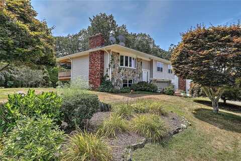 18 Sherri Drive, North Providence, RI 02911