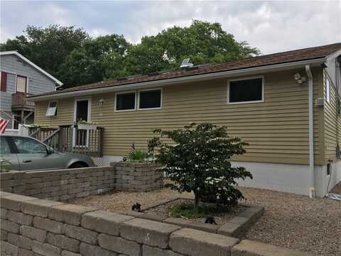 71 Baltimore Avenue, Narragansett, RI 02882