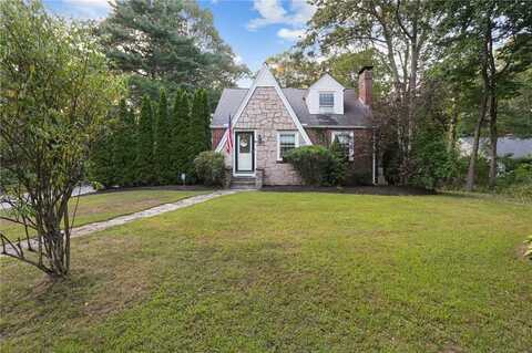 75 Smith Avenue, Smithfield, RI 02828