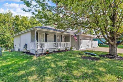 2604 SW Ancaster RD, Topeka, KS 66614