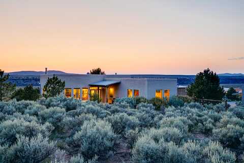 169 Coyote Loop, Arroyo Hondo, NM 87513