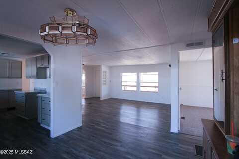 1607 W Higgins Lane, Tucson, AZ 85705