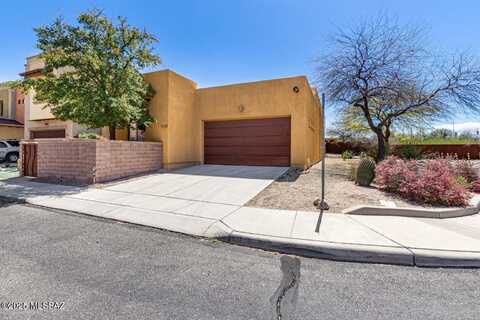 9504 E Ventaso Circle, Tucson, AZ 85715