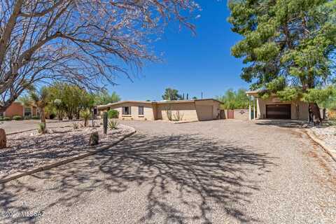 6821 N Cassim Place, Tucson, AZ 85704