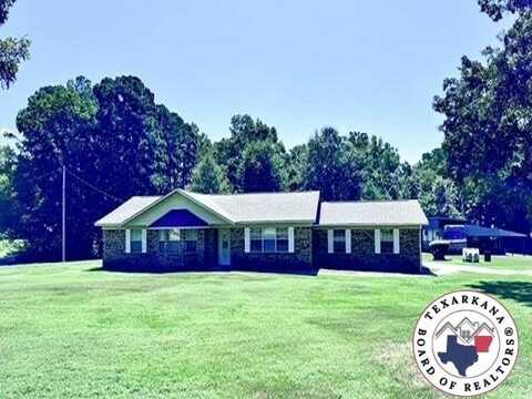 677 Edgewood Dr., Texarkana, AR 71837