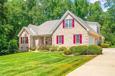3629 Summit Lakes Drive, Browns Summit, NC 27214