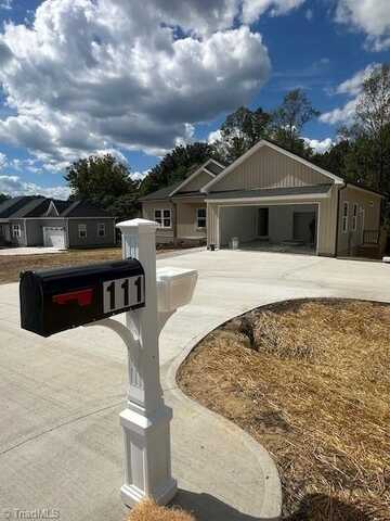 111 Legacy Lane, Eden, NC 27288