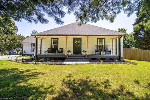 1105 Jonestown Road, Winston Salem, NC 27103