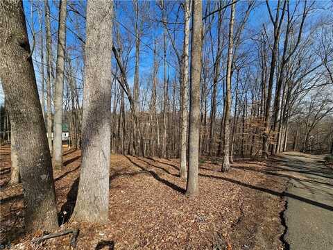 2440 Meadowpark Lane, Winston Salem, NC 27107
