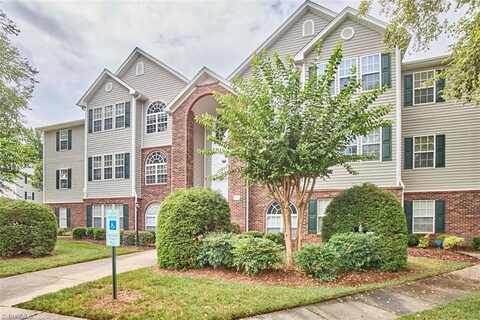 423 Scholastic Drive, Winston Salem, NC 27106