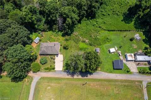 5868 Graham Farm Road, Winston Salem, NC 27105