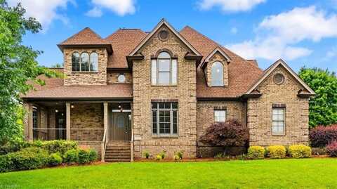 7547 Barbera Drive, Kernersville, NC 27284