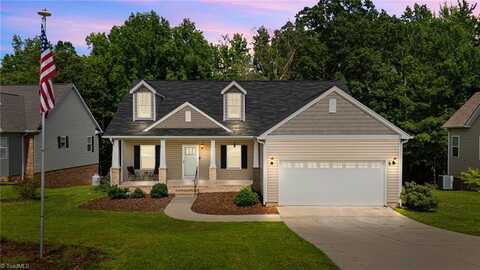 7 Roselynn Lane, Thomasville, NC 27360